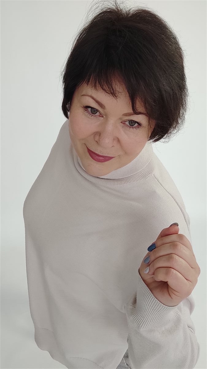 Елена Март — маркетолог и автор лендингов
